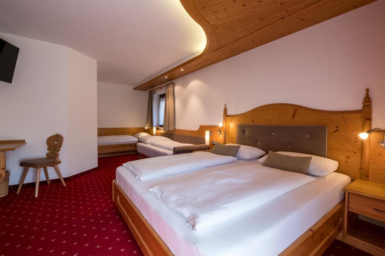 أورتيسايْ Garni Alba Bed & Breakfast المظهر الخارجي الصورة